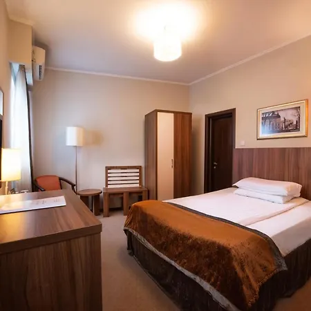 Ambasador Hotel