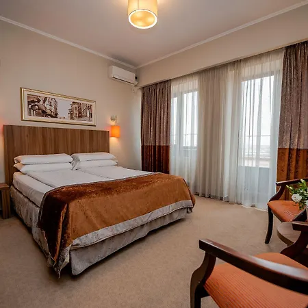 Ambasador Hotel