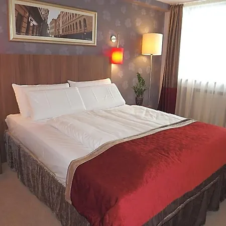 Hotell Ambasador 4*