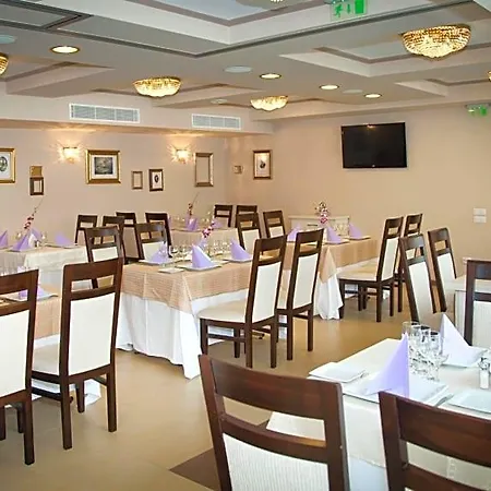 Hotell Ambasador 4*