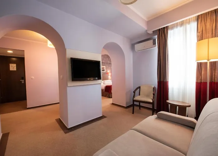 Ambasador Hotel 4*