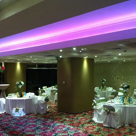 Ambasador מלון 4*